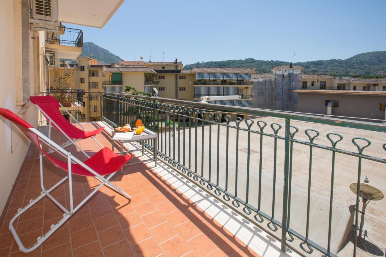 Estate4Home - Sofia Flora Piano di Sorrento Luaran gambar